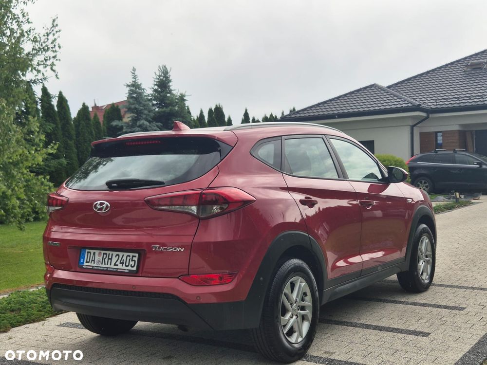 Hyundai Tucson blue 1.6 GDi 2WD Navi - 23