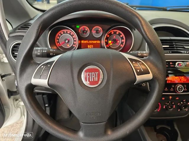 Fiat Punto 1.3 M-Jet Lounge S&S - 16