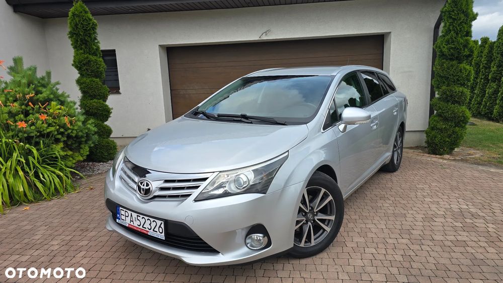 Toyota Avensis - 1