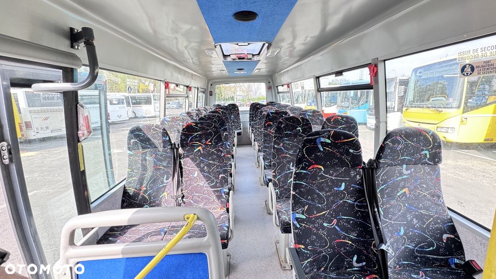 Irisbus Iveco / DURISOTTI / 28miejsc /euro5/ mała klima / winda / 97000 zł netto - 8
