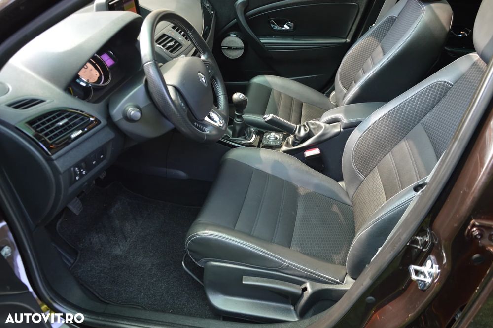 Renault Megane ENERGY dCi 110 Start & Stopp Bose Edition - 19