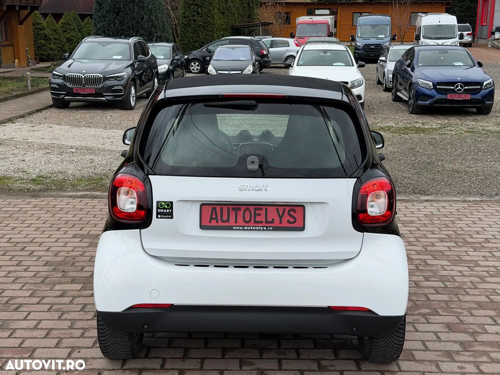 Smart Fortwo EQ - 8
