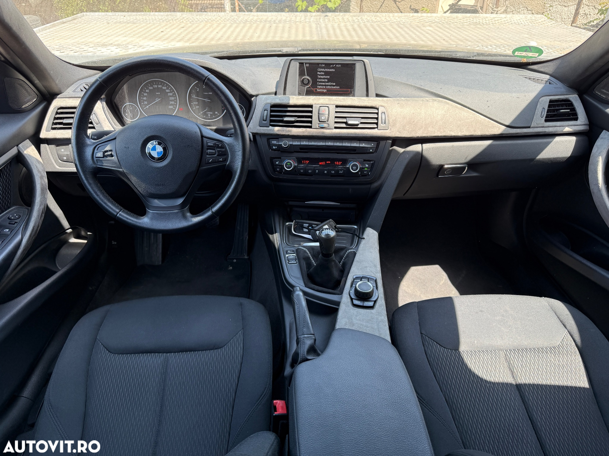 BMW Seria 3 316i - 5