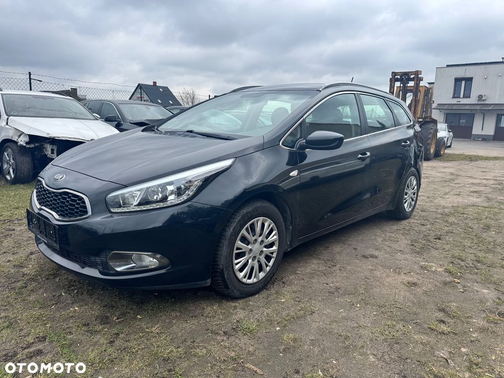 Kia Ceed 1.4 CVVT ISG Dream Team Edition - 2