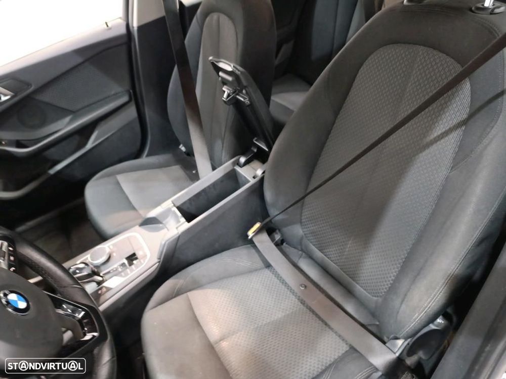 BMW 116 d Corporate Edition Auto - 4