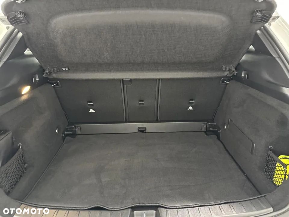 Mercedes-Benz GLA 200 AMG Line - 23