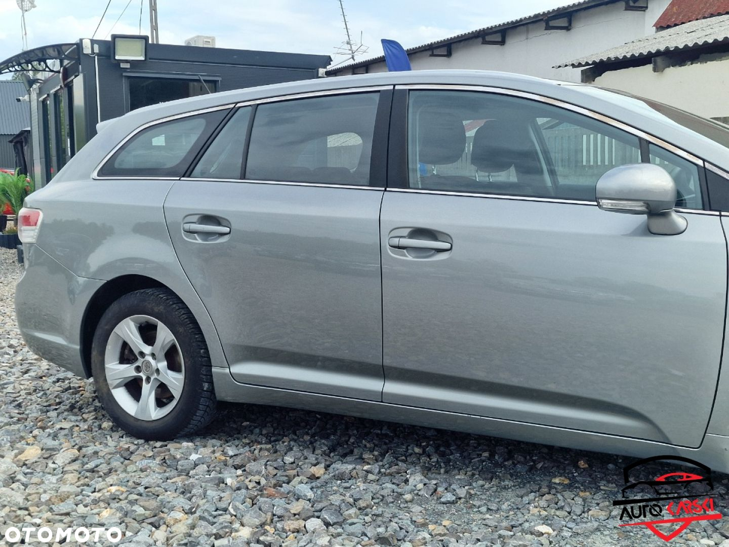 Toyota Avensis - 16