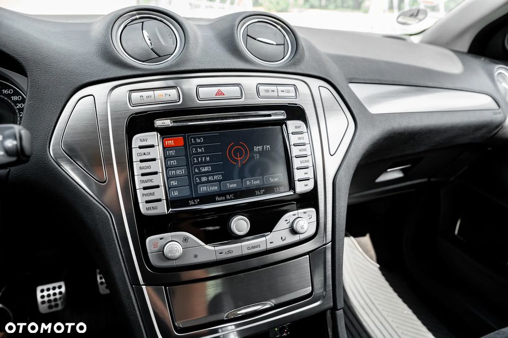 Ford Mondeo 2.5 Titanium X - 26