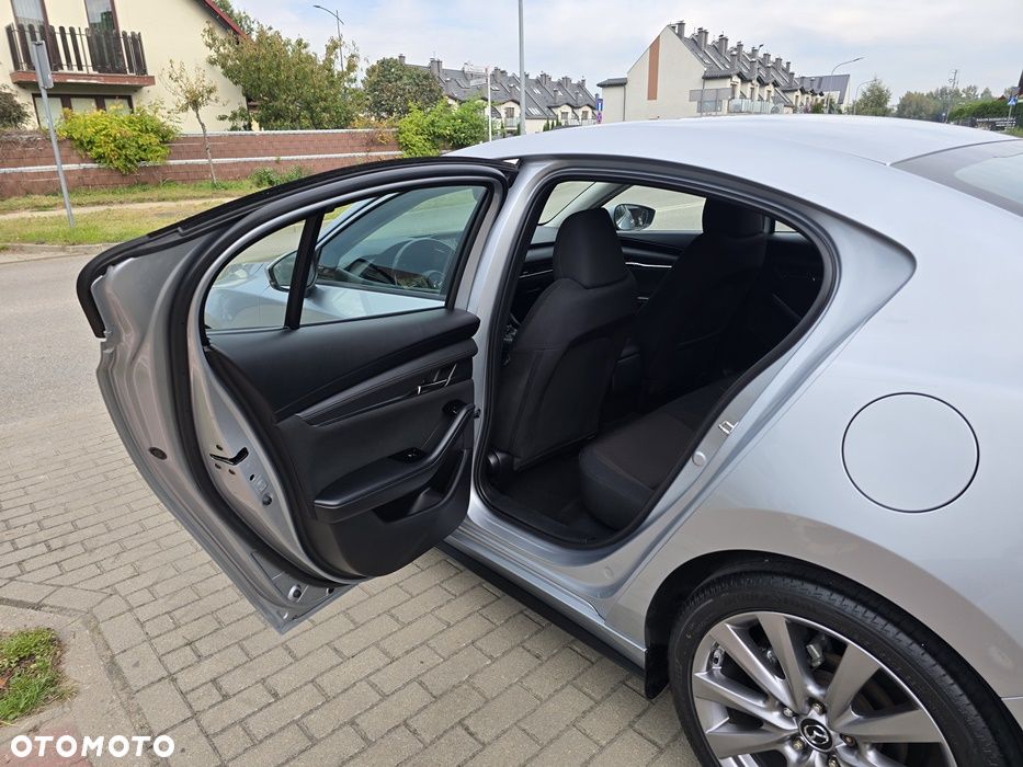 Mazda 3 2.0 mHEV Kanjo - 32