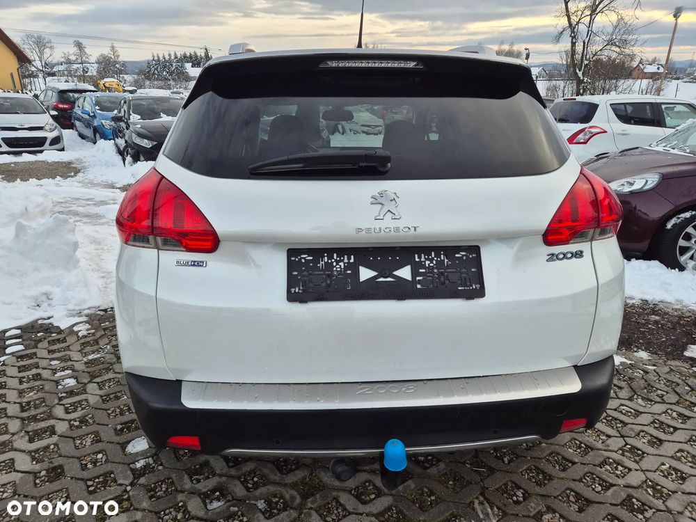 Peugeot 2008 1.6 BlueHDi Allure S&S - 7