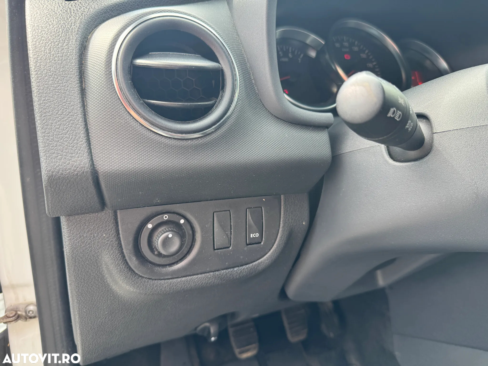 Dacia Logan MCV 0.9 TCe Laureate - 17