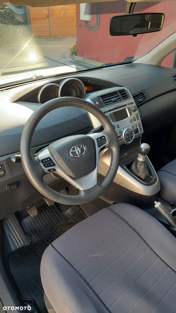 Toyota Verso 1.8 Premium EU5 - 21