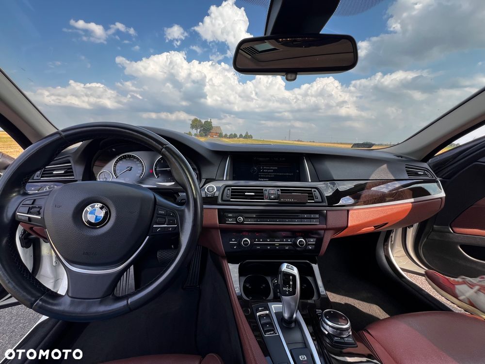BMW Seria 5 520d - 12