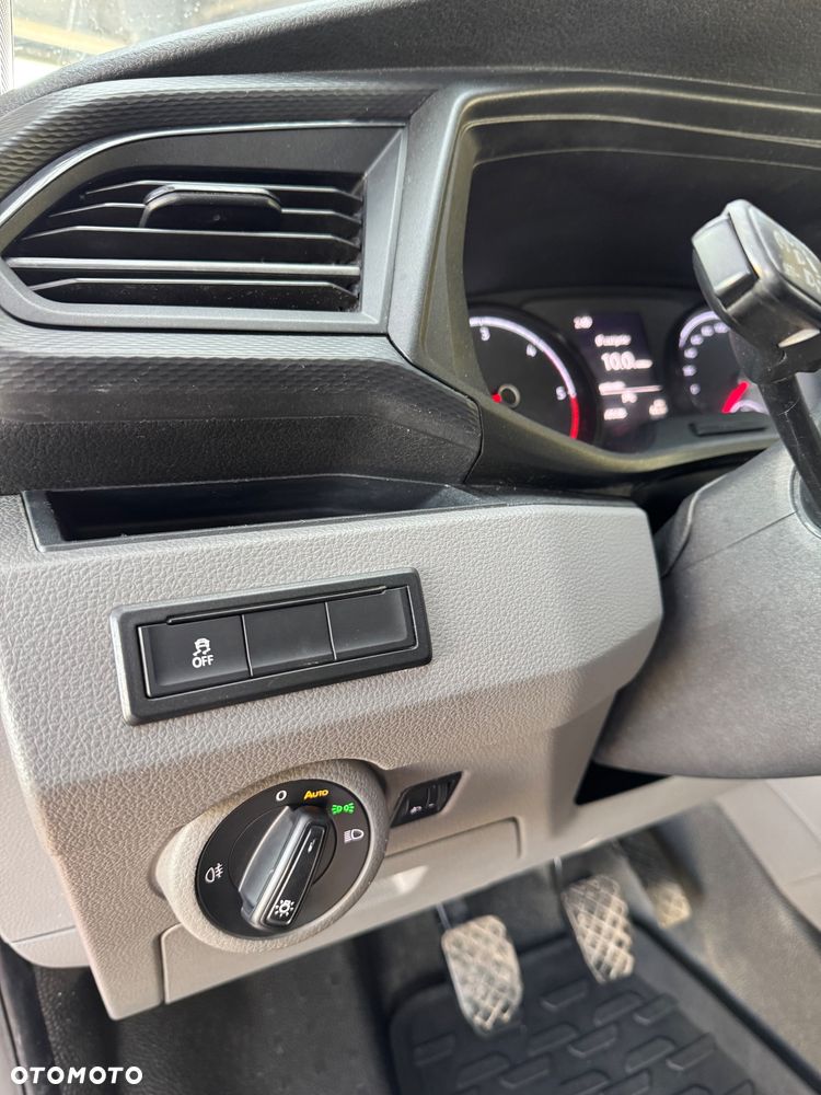 Volkswagen Transporter - 27