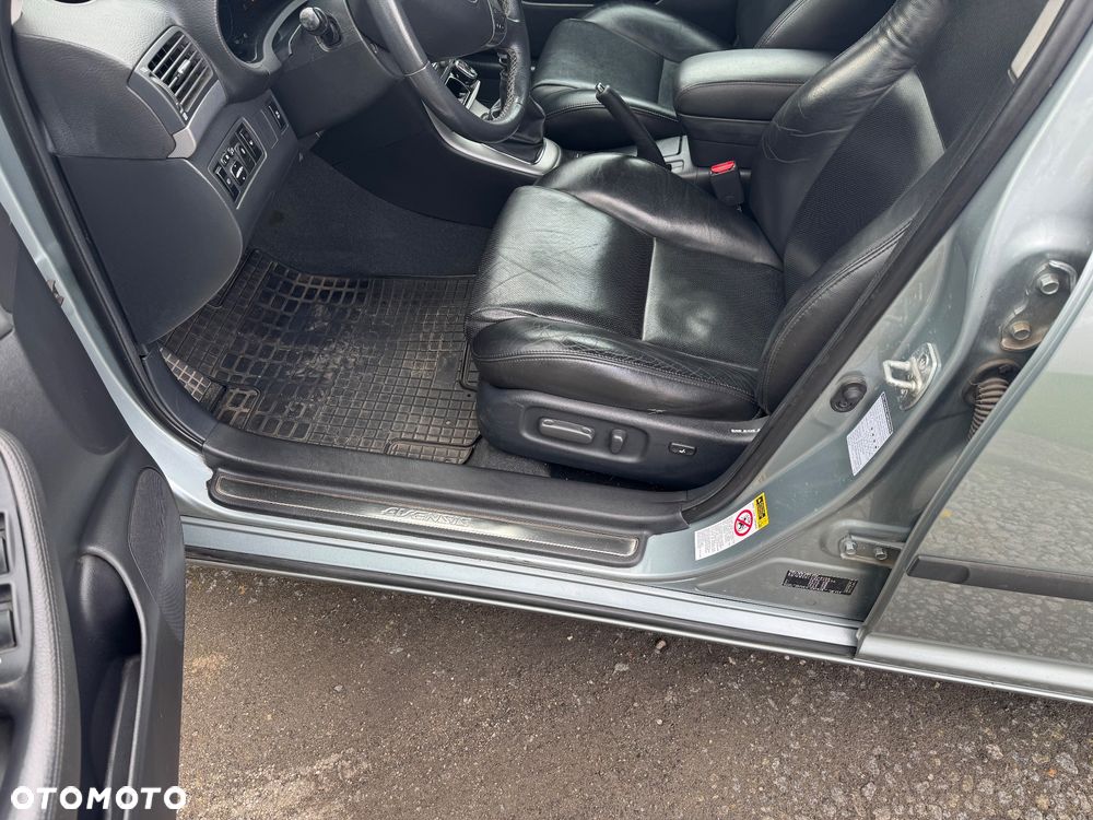 Toyota Avensis 2.2 D-CAT Sol plus NAVI - 8