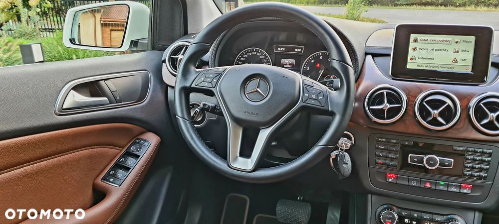 Mercedes-Benz Klasa B 200 7G-DCT AMG Line - 11