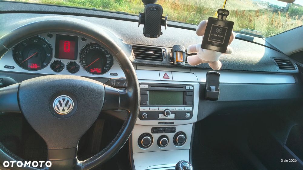 Volkswagen Passat 2.0 TDI Trendline - 5