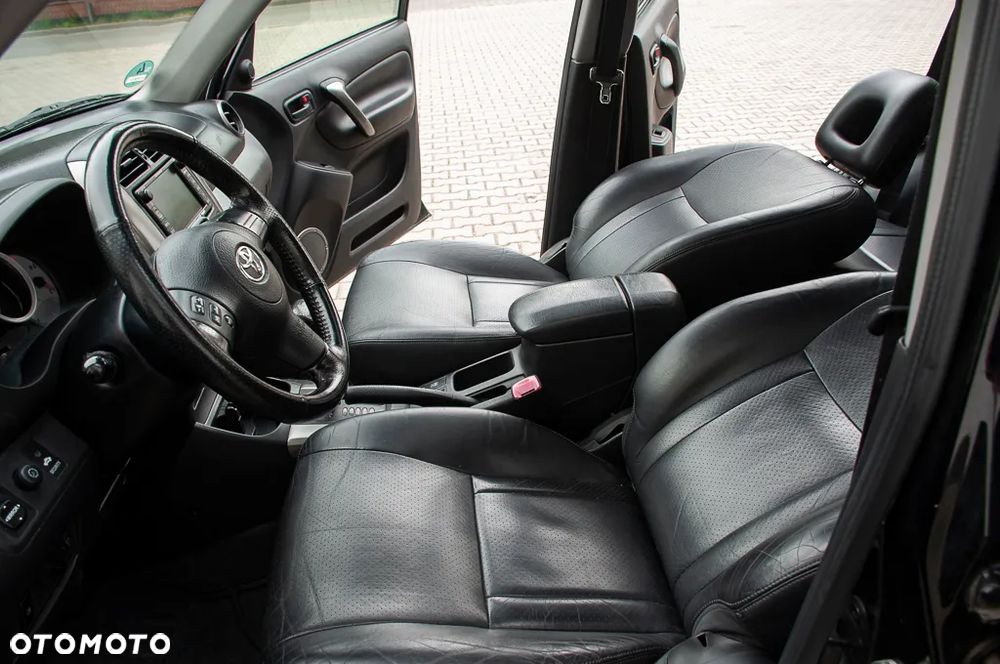Toyota RAV4 2.0 VVT-i Prestige - 12