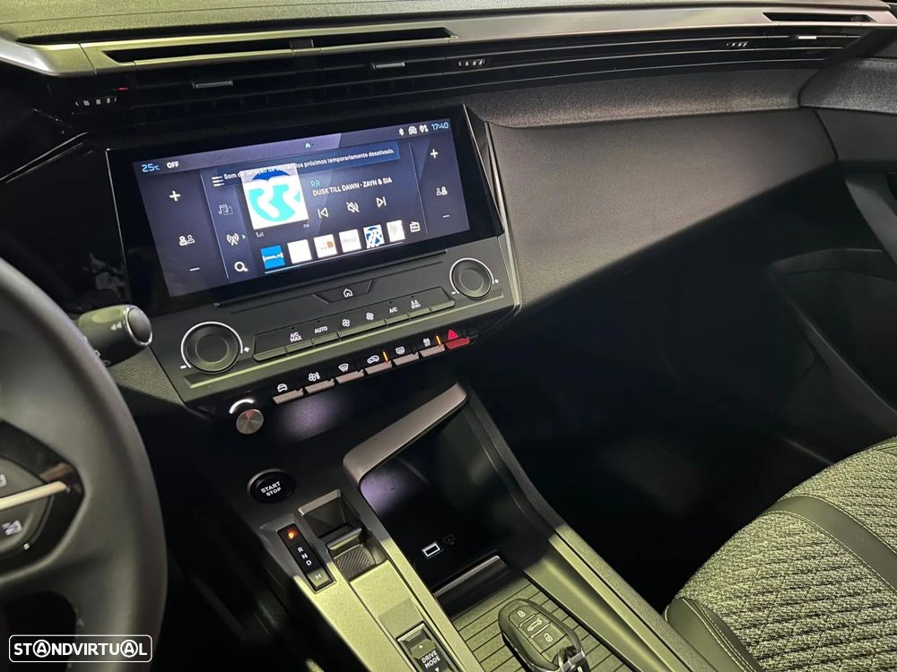 Peugeot 308 SW 1.2 Hybrid Allure e-DCS6 - 24