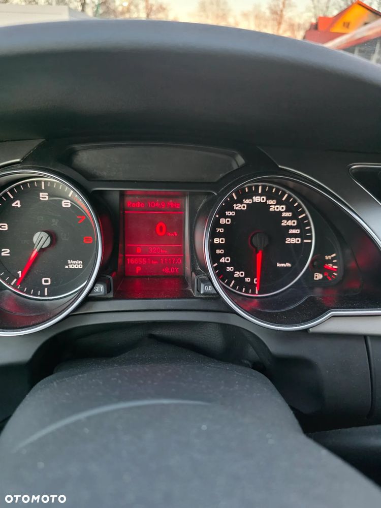 Volkswagen Touran 2.0 TDI SCR (BlueMotion Technology) DSG Comfortline - 8