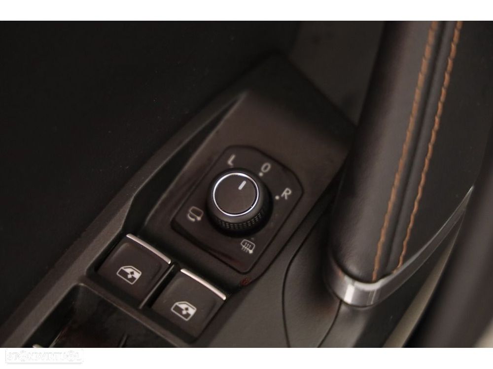 Cupra Formentor 1.4 e-Hybrid DSG - 31