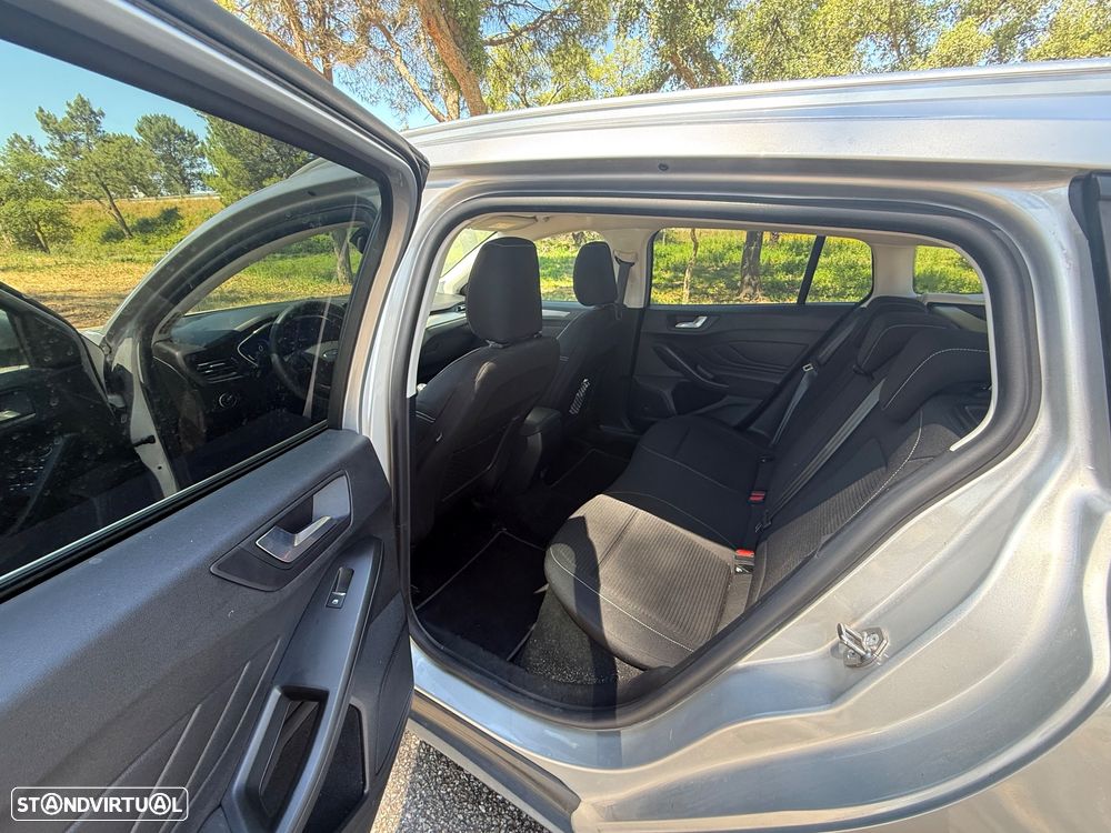 Ford Focus 1.5 EcoBlue S&S TITANIUM X - 13
