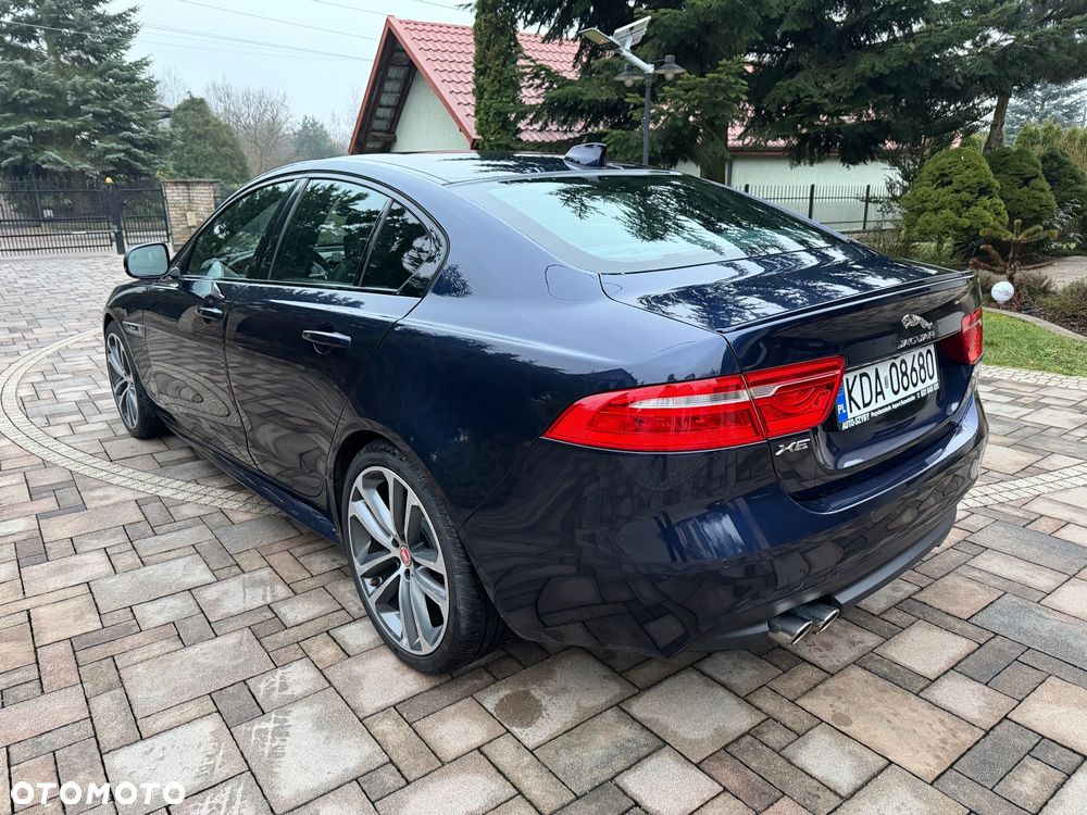 Jaguar XE 20d R-Sport - 7