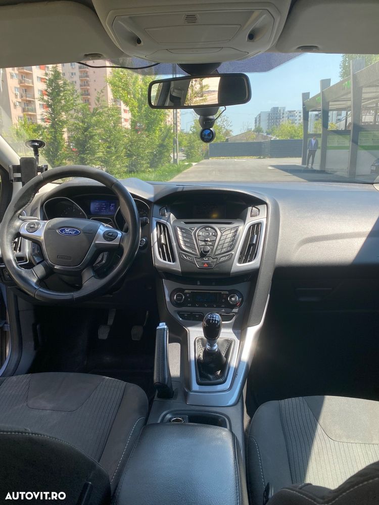 Ford Focus 1.6 TDCI DPF Start-Stopp-System Titanium - 11