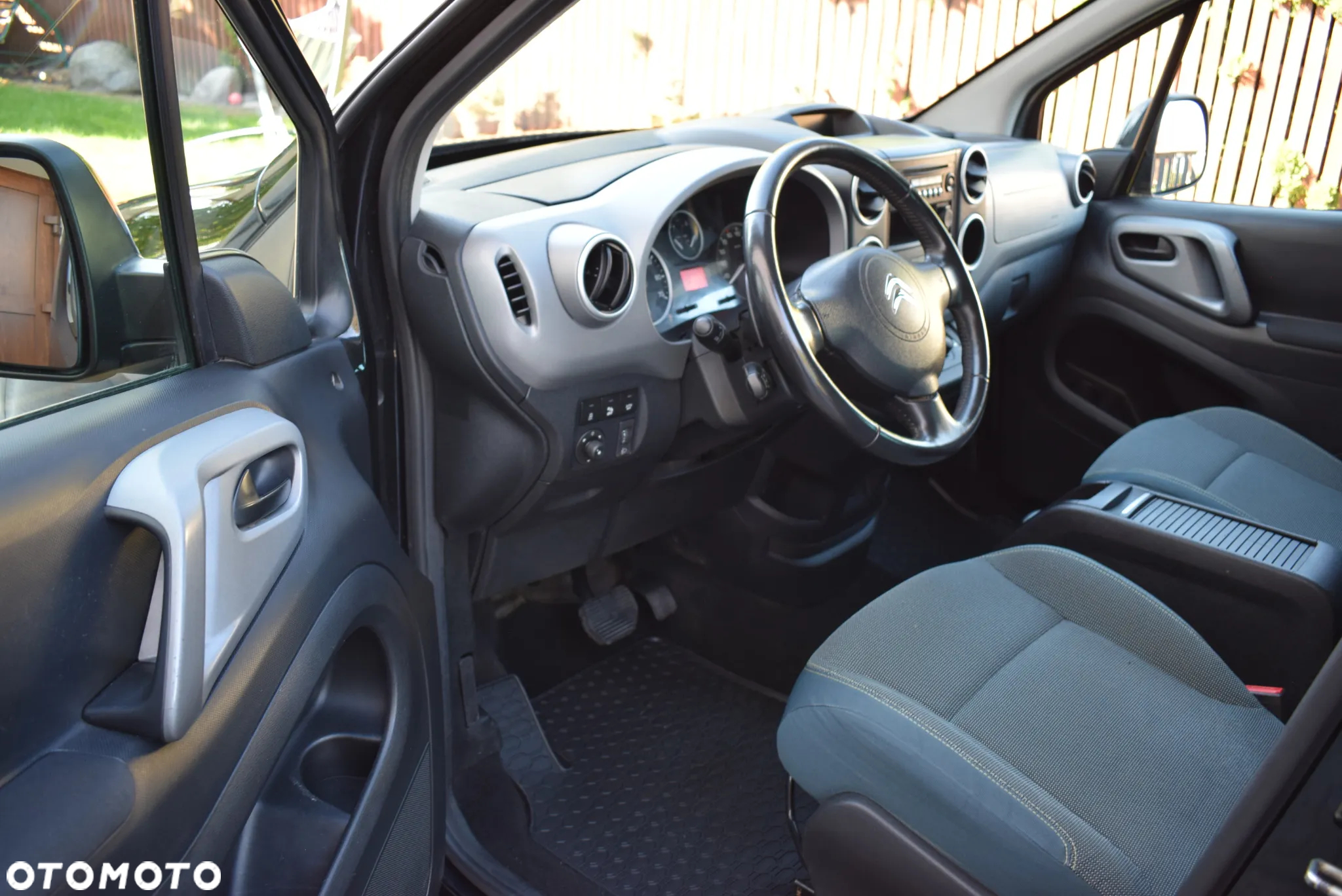 Citroën Berlingo Multispace BlueHDi 100 S&S ETG6 SHINE - 9
