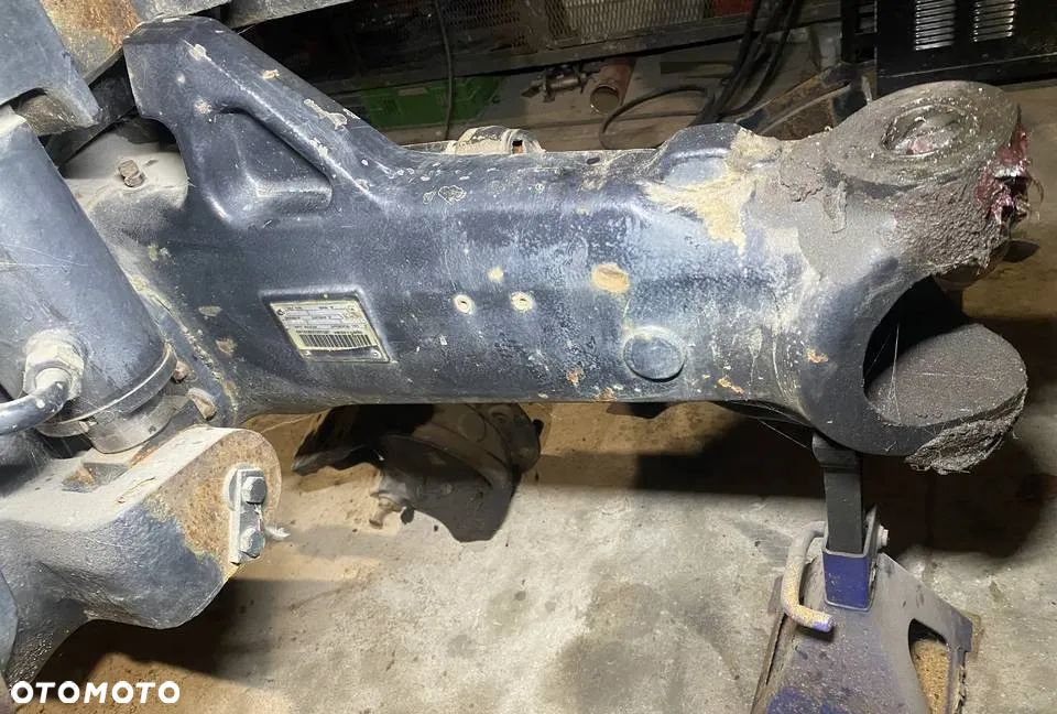 Obudowa mostu DEUTZ-FAHR AGROTON 150 0.900.0110.8 SAME IRONE LAMBORGHINI - 1