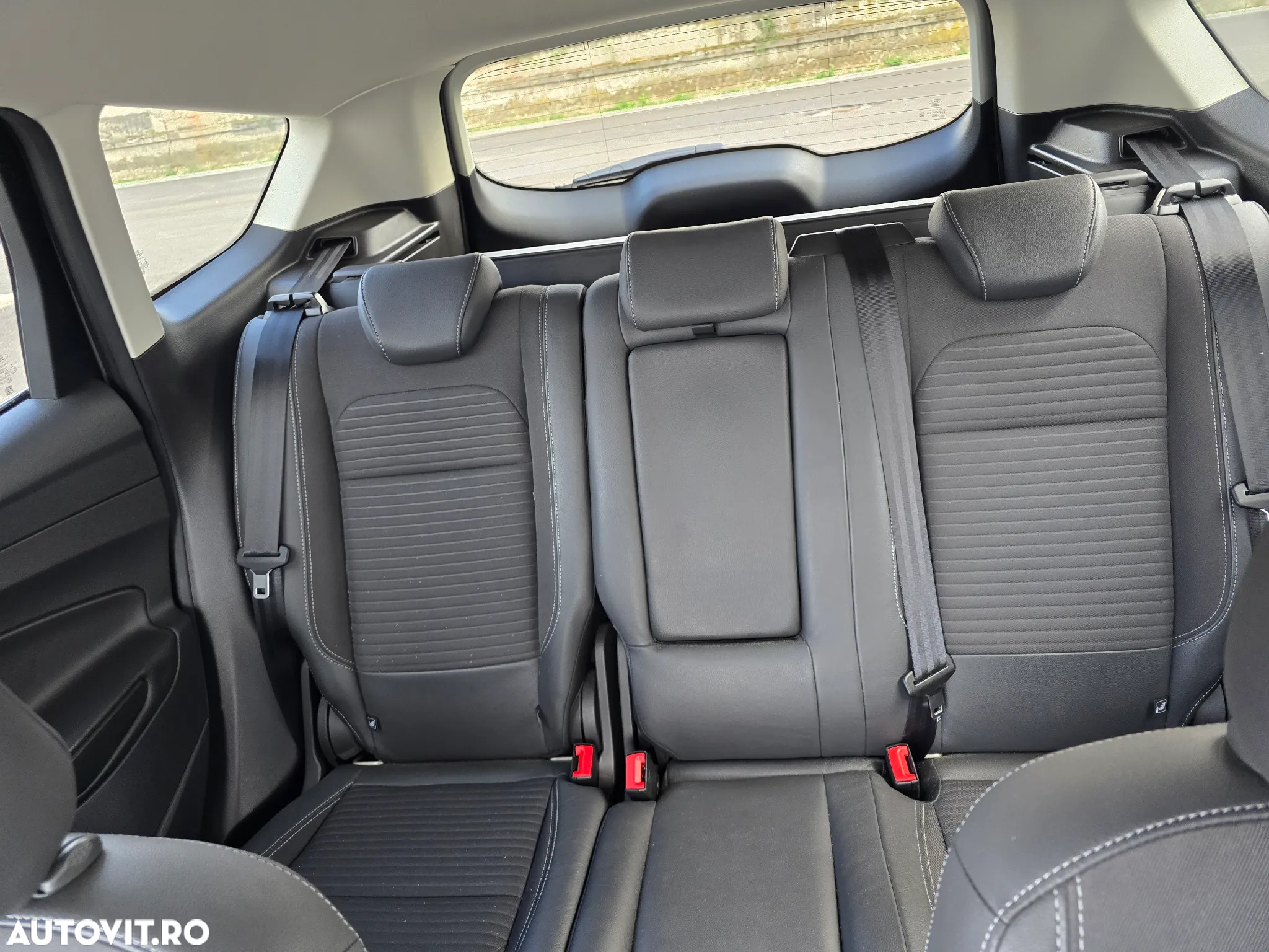 Ford Kuga 2.0 TDCi 4WD Powershift Titanium - 15