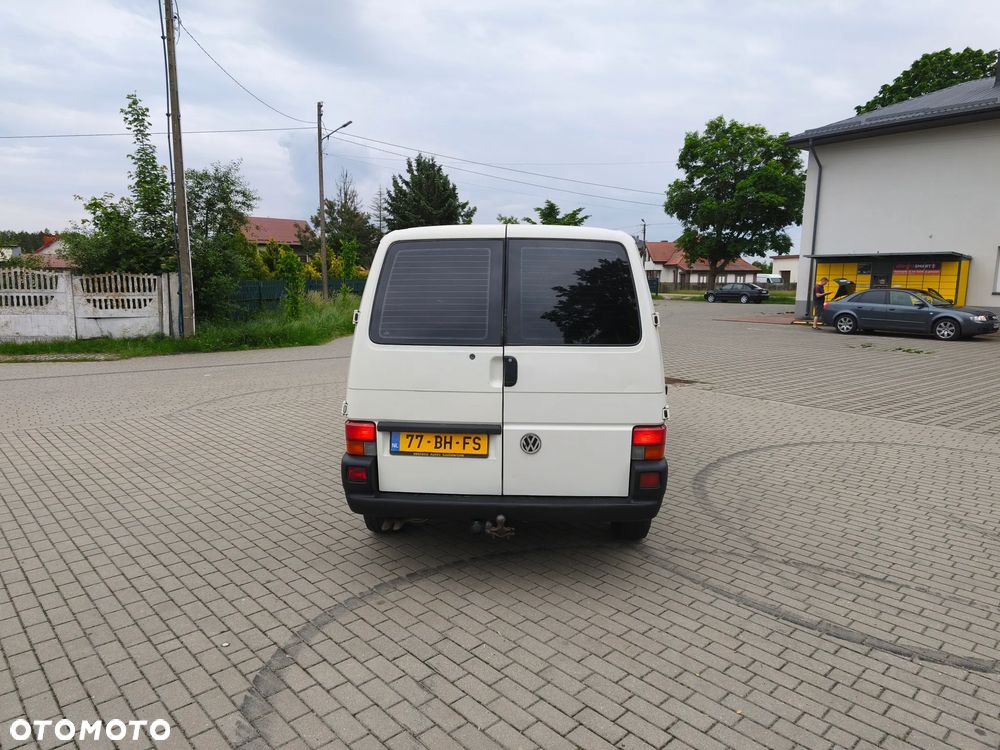 Volkswagen Transporter - 12