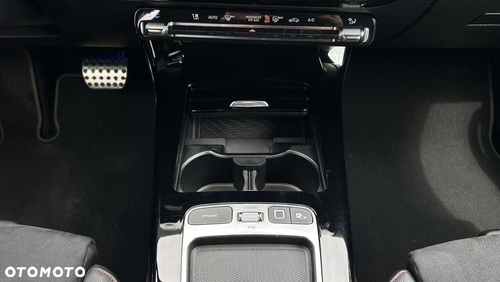 Mercedes-Benz CLA 200 mHEV AMG Line 7G-DCT - 22