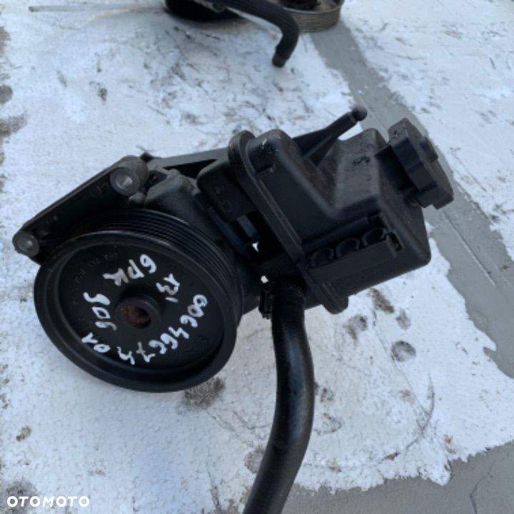 MERCEDES om 651 pompa wspomagania sprinter 906 vito 639 viano - 2