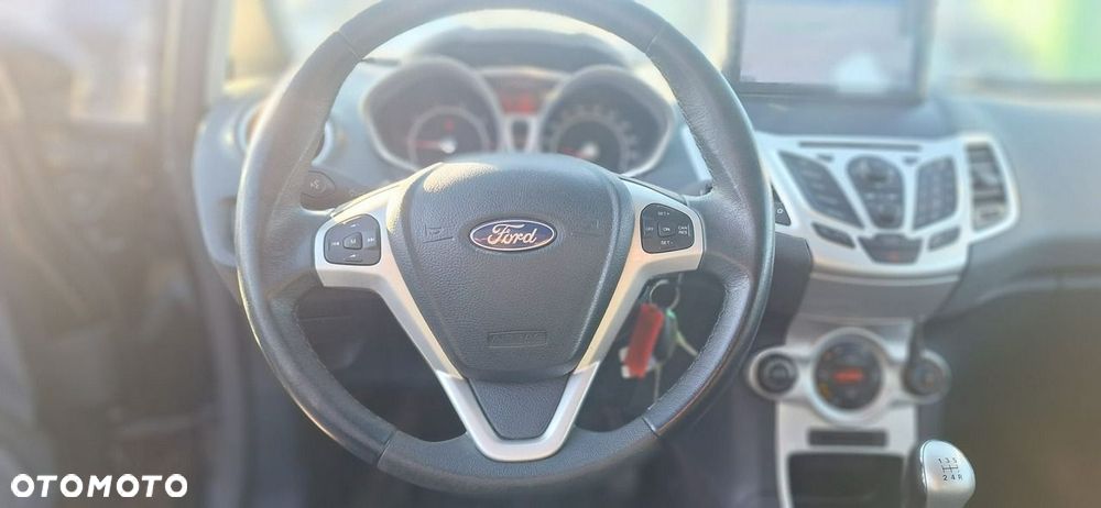 Ford Fiesta - 11