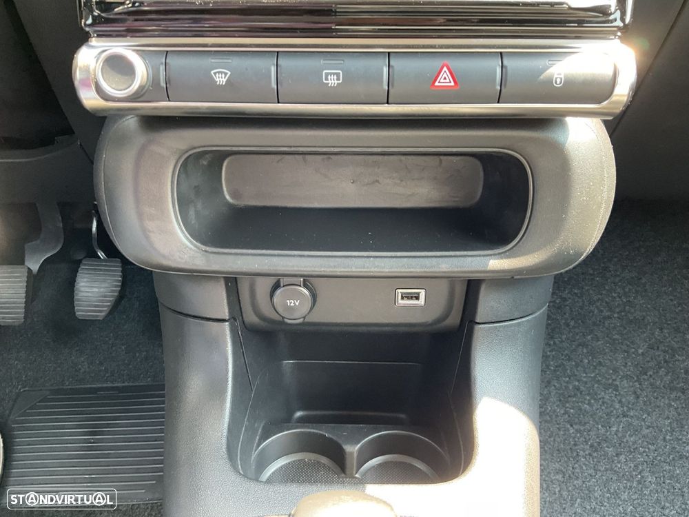 Citroën C3 1.2 PureTech Shine - 29