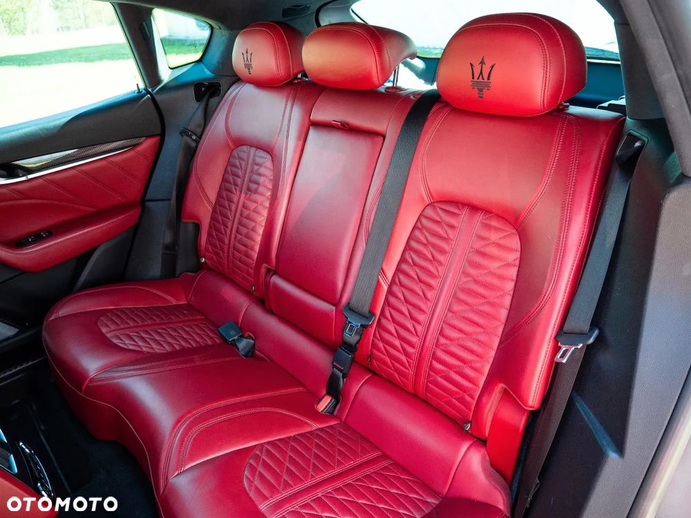 Maserati Levante Essence - 28