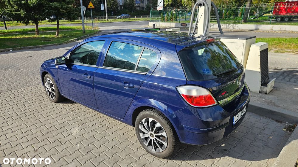 Opel Astra 1.3 CDTI Essentia - 2