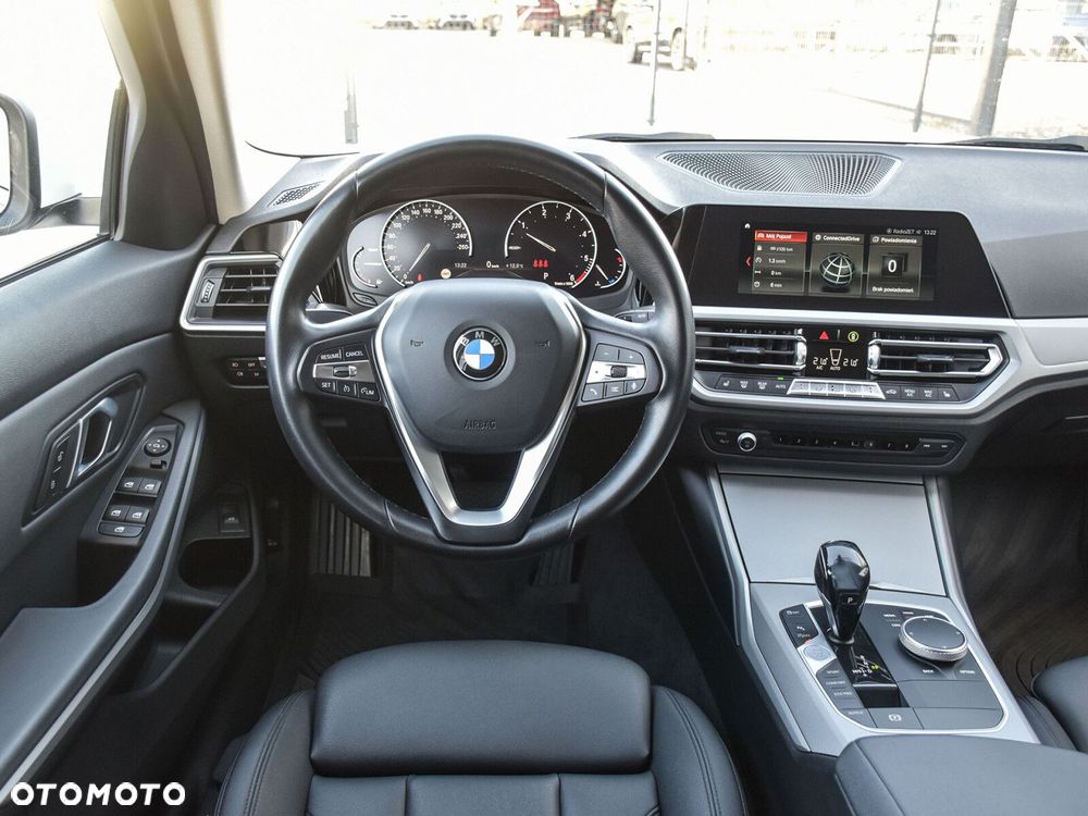 BMW Seria 3 320d xDrive Advantage sport - 36