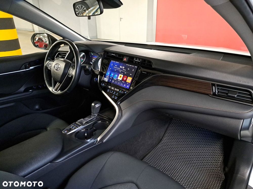 Toyota Camry 2019