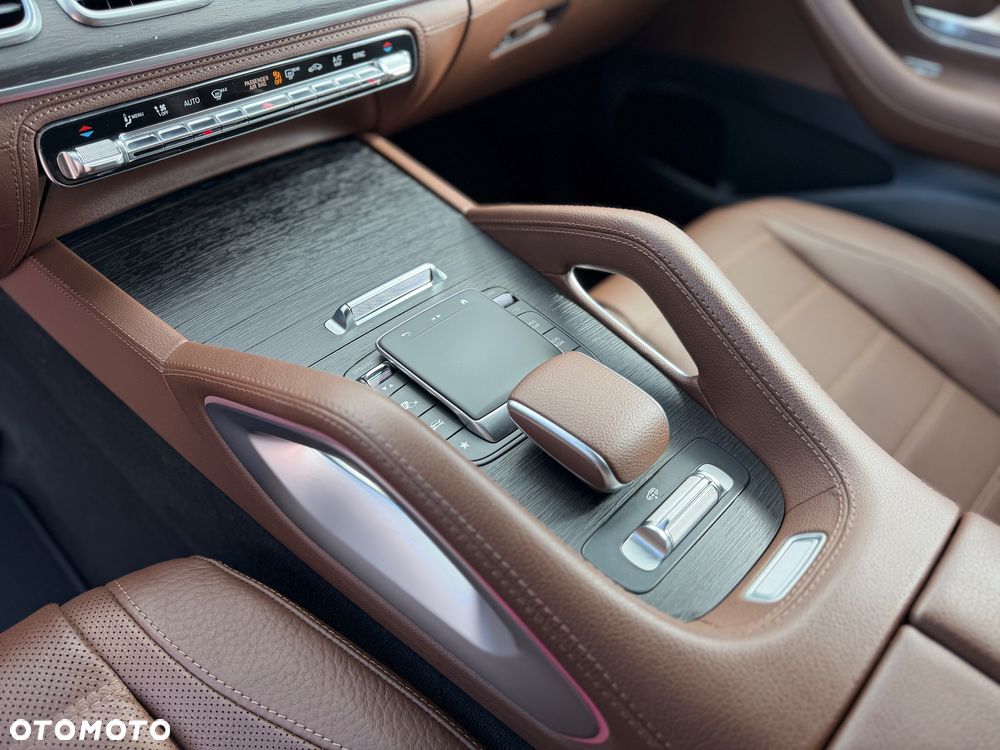 Mercedes-Benz GLS - 15