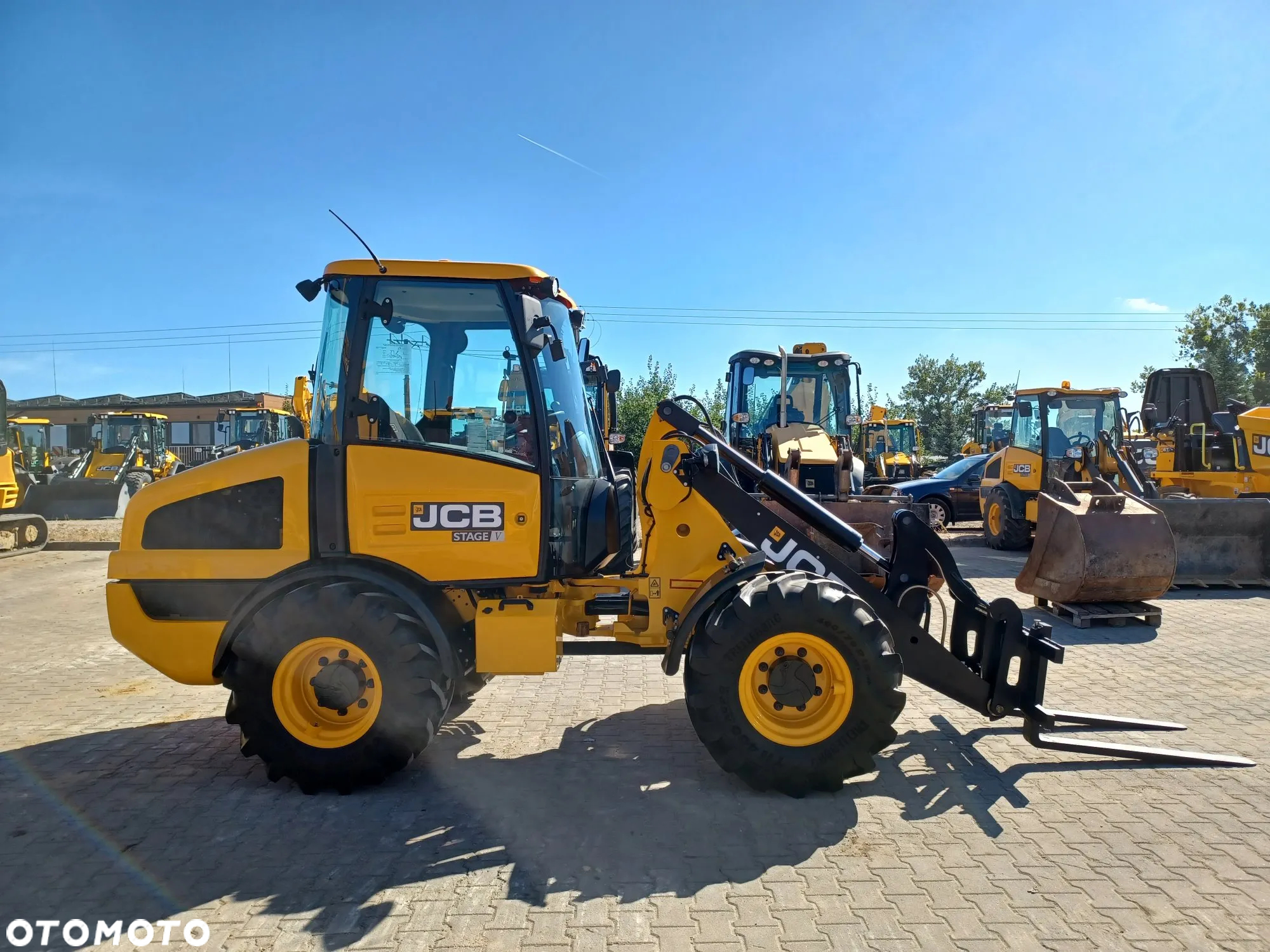 JCB 406 - 7