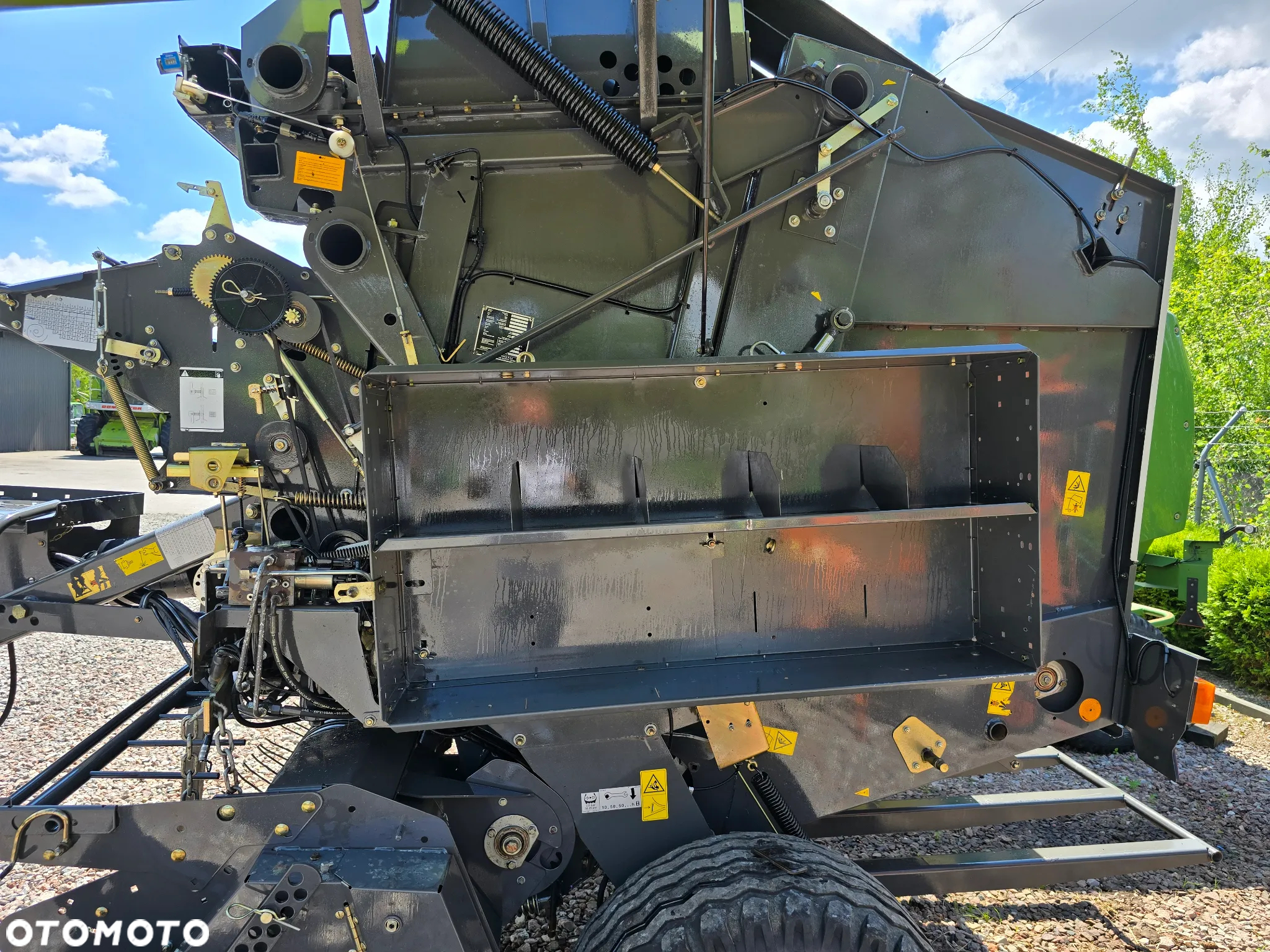 Claas Variant 370 - 16