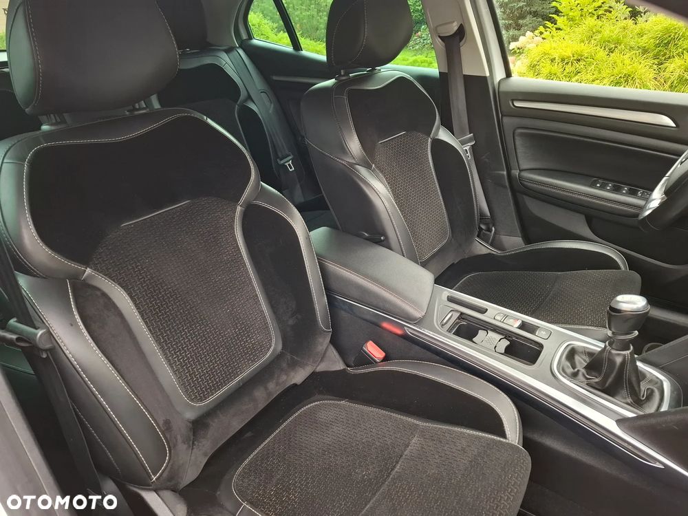 Renault Megane ENERGY dCi 130 BOSE EDITION - 24