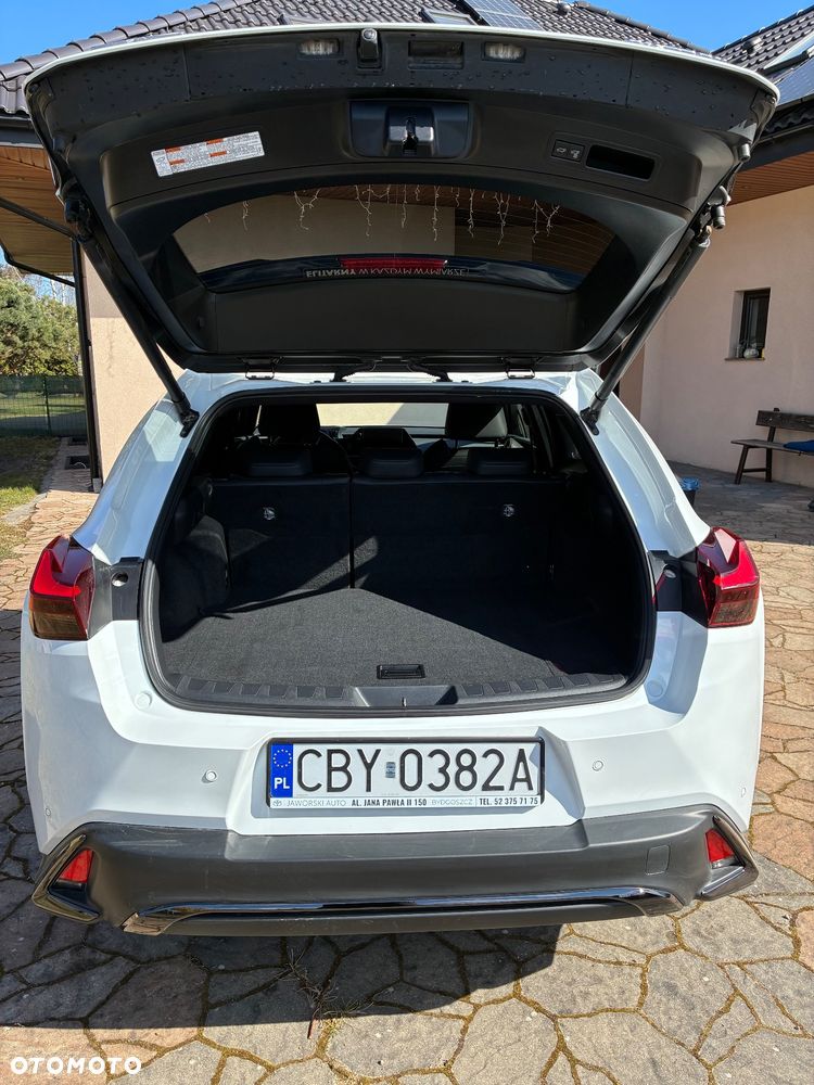 Lexus UX 250h F Sport 2WD - 37