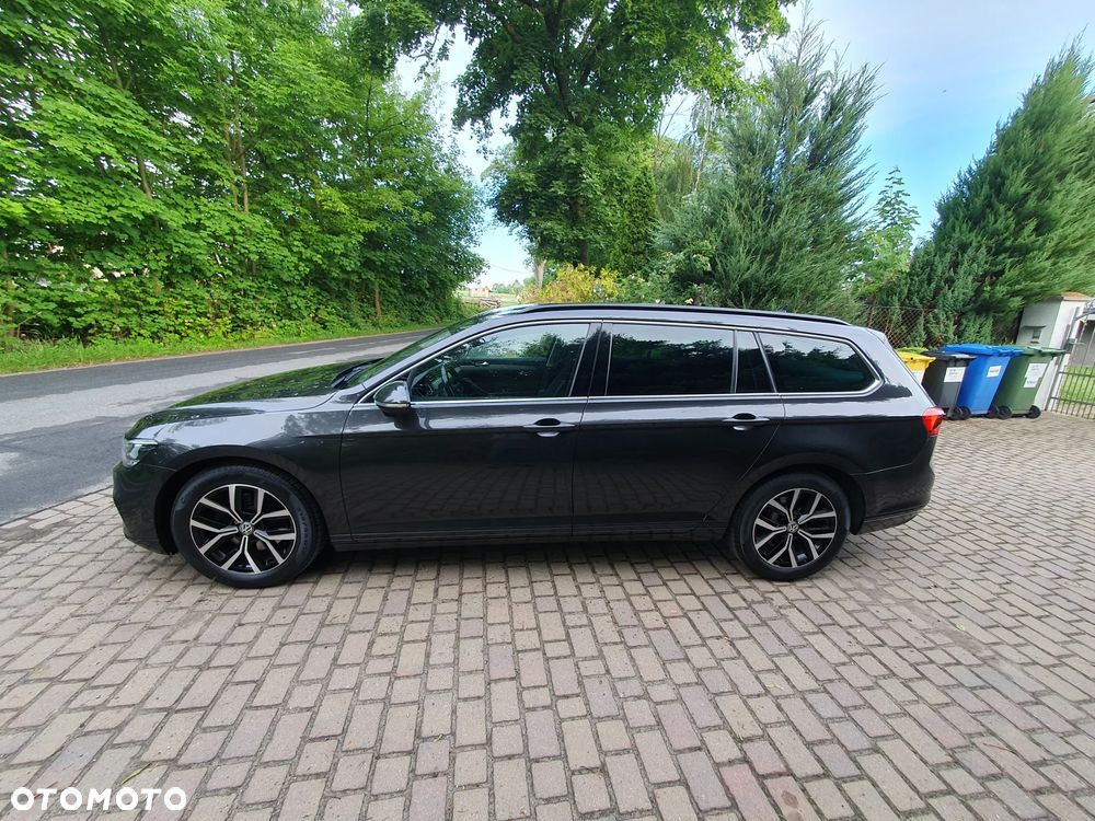 Volkswagen Passat 2.0 TDI SCR DSG Business - 4