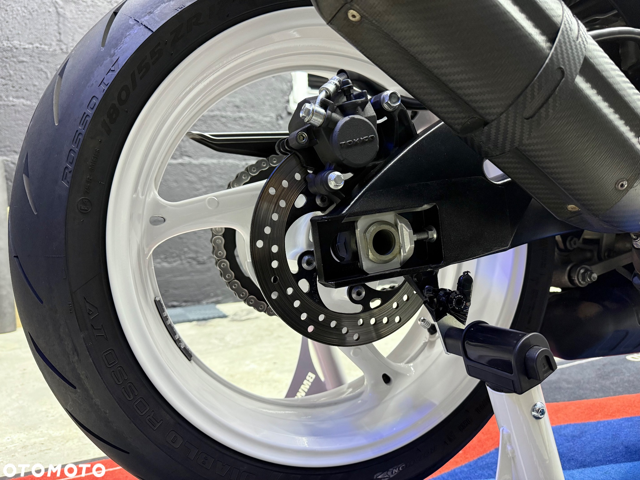 Suzuki GSX-R - 25