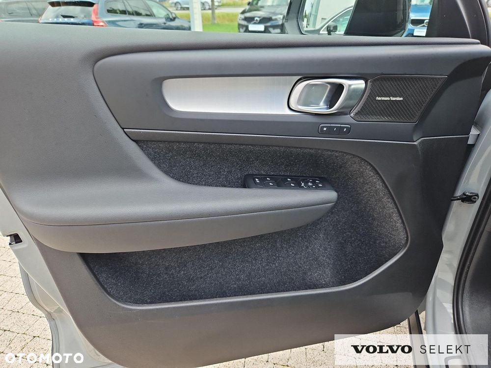 Volvo XC 40 - 28