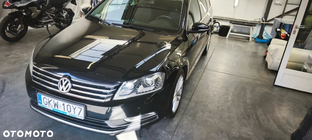 Volkswagen Passat 2.0 TDI Comfortline DSG - 2