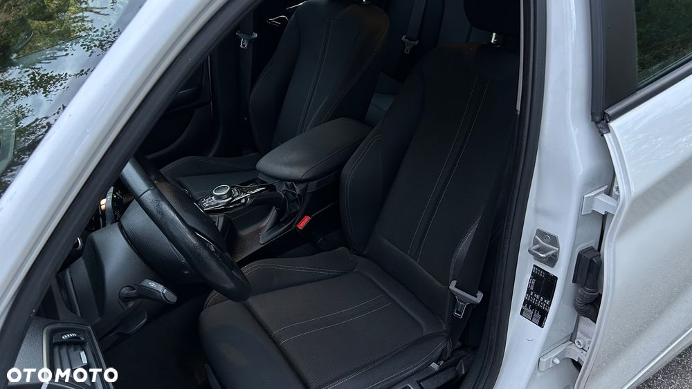 BMW Seria 1 116d EfficientDynamics Edition Sport Line - 18